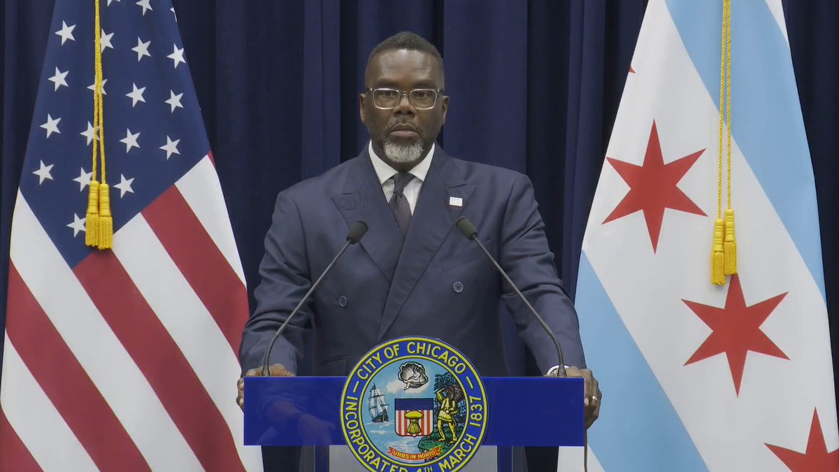 ​Mayor Johnson today: “Though you are accusing me of being anti-police, your behavior is anti-black.” This is vintage @ChicagosMayor. Johnson doesn’t care for the reporter, @Williamjkelly, or his question, so he reached for the Left’s weapon of choice, the reckless and baseless accusation of racism. Johnson is an absolute disgrace. 